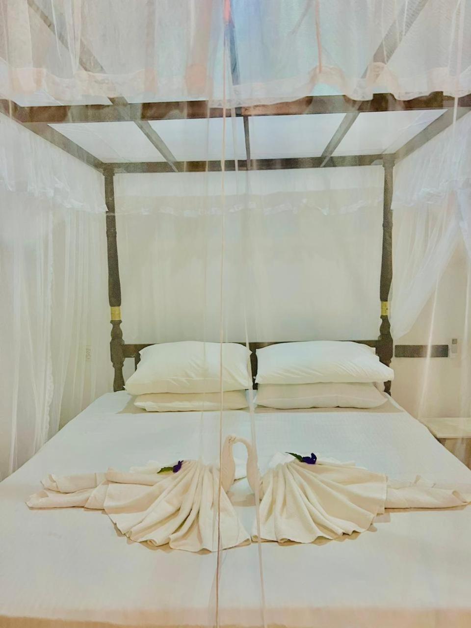 Maritime Nest Cabanas Тангалла Экстерьер фото